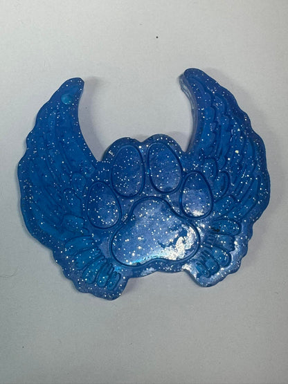 Resin paw with wings
