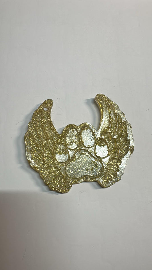 Resin paw with wings